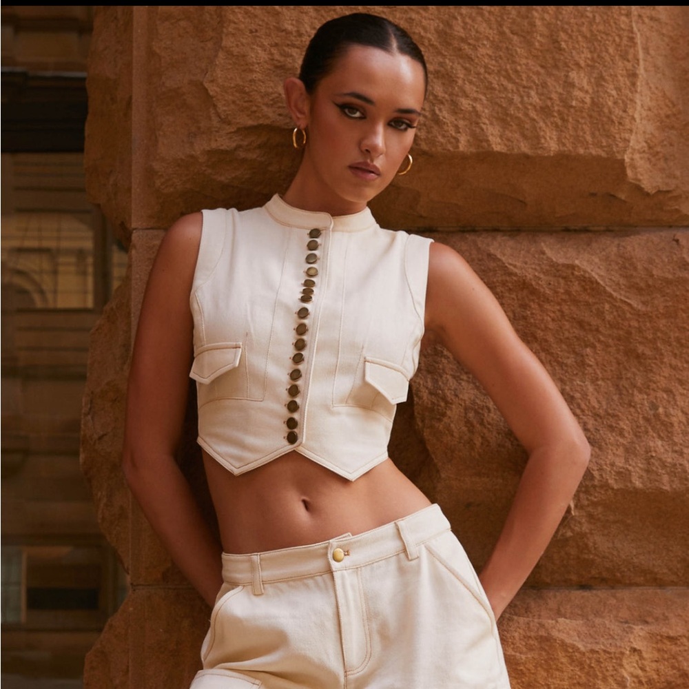 Ediga Cargo Top